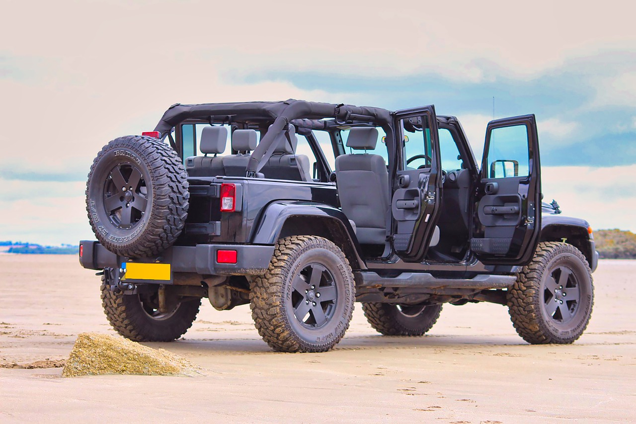 jeep, beach, 4wd-4493768.jpg